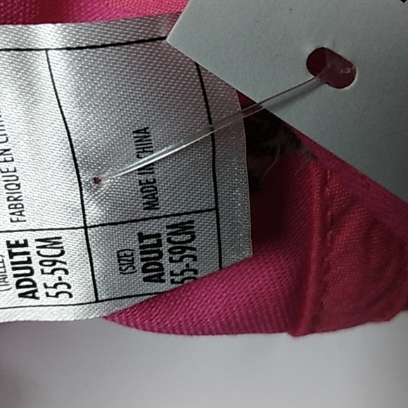 Disney Parks woman's sports cap sz Adult - Picture 6 of 8